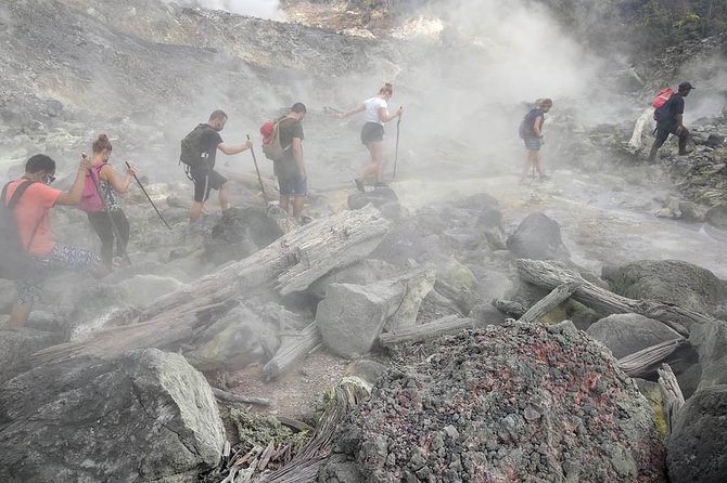 volcano hike and jungle trekking adventure - The 7:00 a.m. Start and How to Pace an 8–10 Hour Adventure