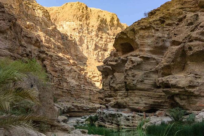 Wadi Shab Coastal Trekking - Bimmah Sinkhole (Hawiyyat Najm): a 30-minute dose of dramatic water