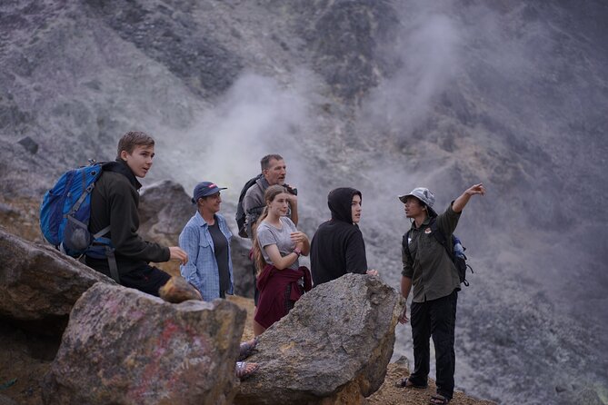 Wonderful 7 Days North Sumatra Tour (Include: 2 Days 1 Night Jungle Trekking) - Samosir Island: Batak Museum, dance, and Ulos weaving in Simanindo